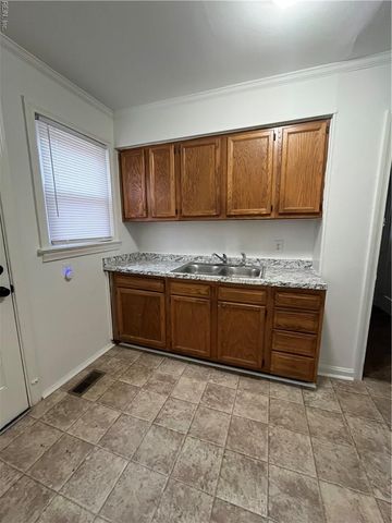 32 Cornwall TER, Hampton, VA 23666