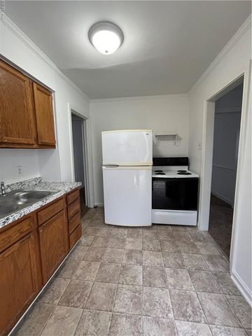 32 Cornwall TER, Hampton, VA 23666