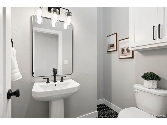 17235 Fairplay Dr, Monument, CO 80132