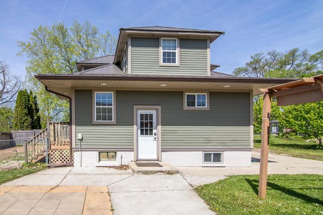 N4812 N Helenville ROAD, Helenville, WI 53137