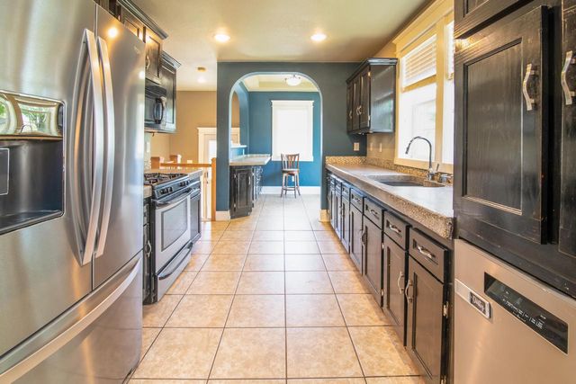 N4812 N Helenville ROAD, Helenville, WI 53137