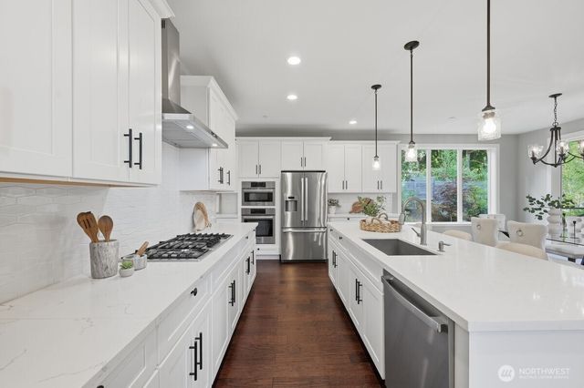 19535 53rd Avenue NE, Lake Forest Park, WA 98155
