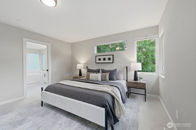 19535 53rd Avenue NE, Lake Forest Park, WA 98155