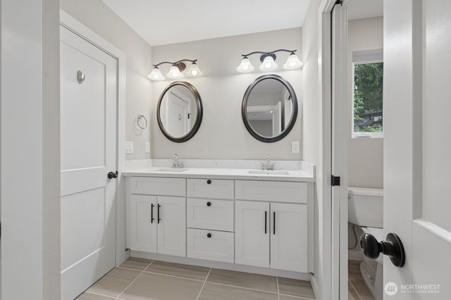 19535 53rd Avenue NE, Lake Forest Park, WA 98155