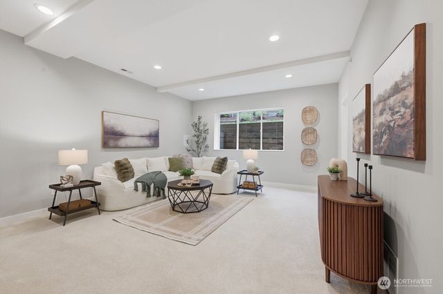 19535 53rd Avenue NE, Lake Forest Park, WA 98155