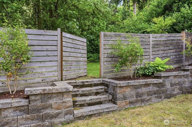 19535 53rd Avenue NE, Lake Forest Park, WA 98155