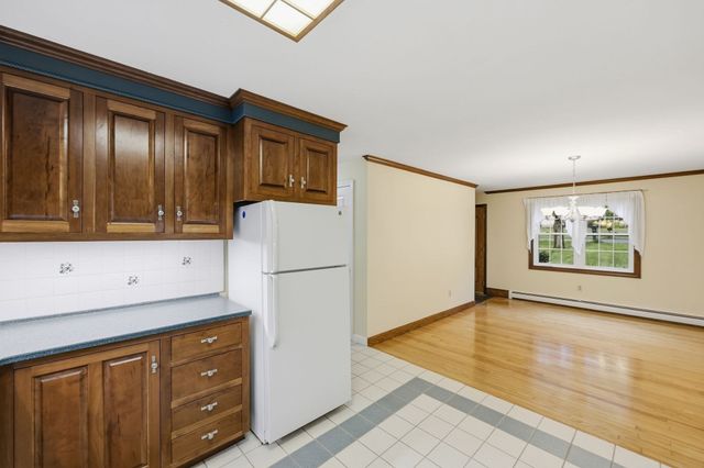 330 Ventura St, Ludlow, MA 01056