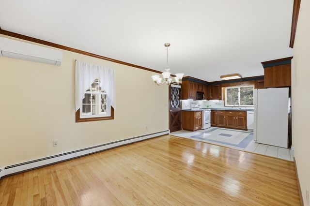 330 Ventura St, Ludlow, MA 01056