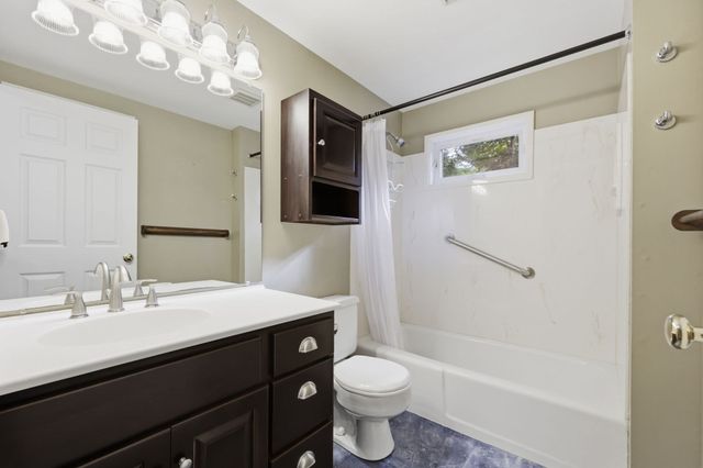 330 Ventura St, Ludlow, MA 01056
