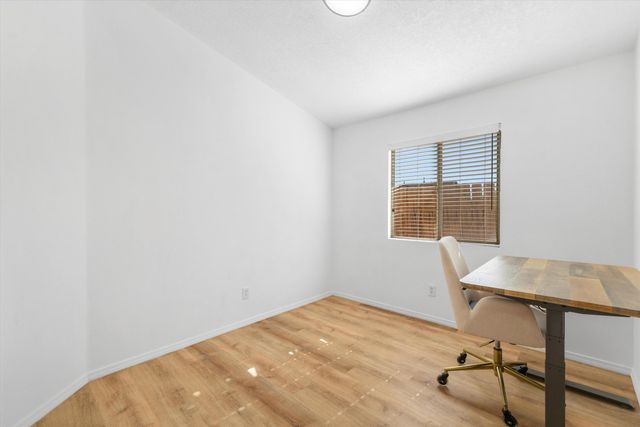 10104 Round Up Place SW, Albuquerque, NM 87121