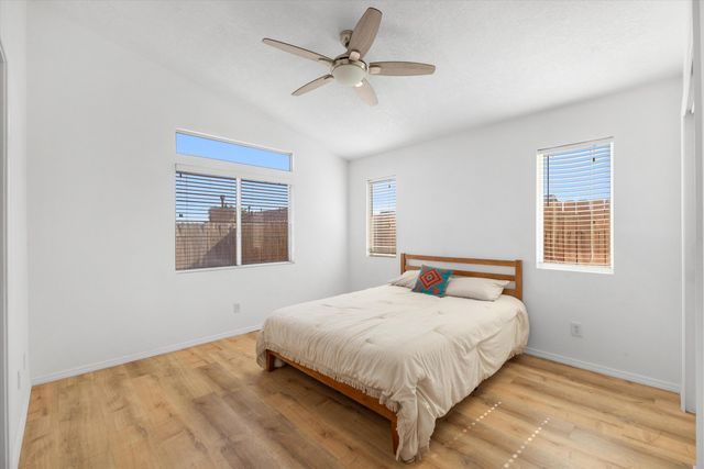 10104 Round Up Place SW, Albuquerque, NM 87121