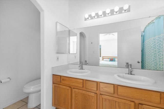 10104 Round Up Place SW, Albuquerque, NM 87121