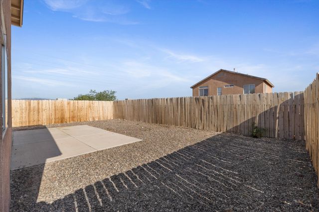 10104 Round Up Place SW, Albuquerque, NM 87121