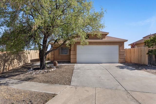 10104 Round Up Place SW, Albuquerque, NM 87121