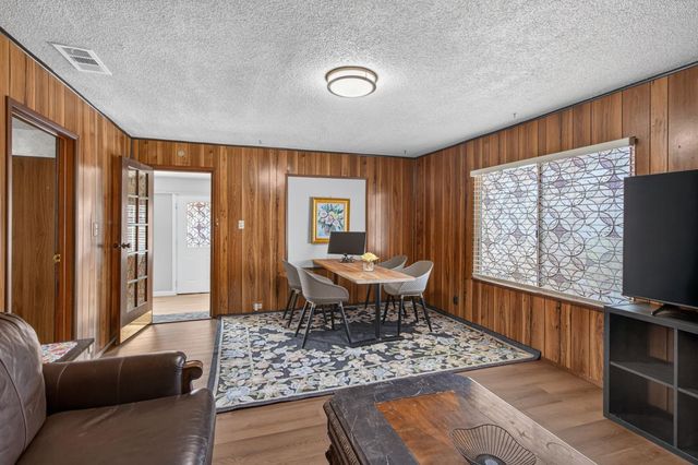 3649 Ripley St, Sacramento, CA 95838