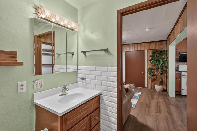 3649 Ripley St, Sacramento, CA 95838