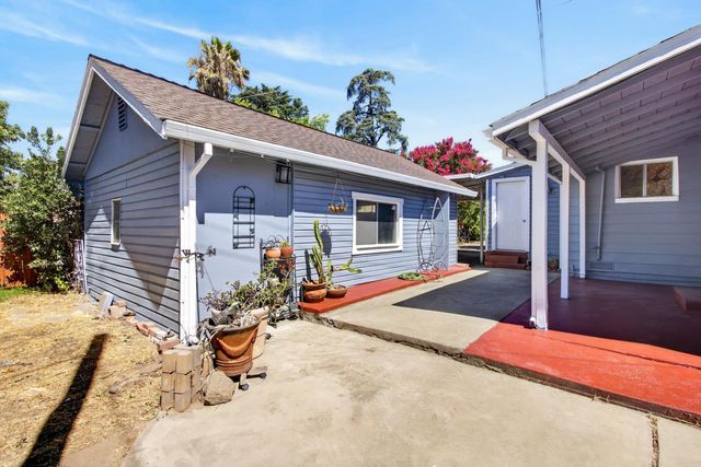 3649 Ripley St, Sacramento, CA 95838