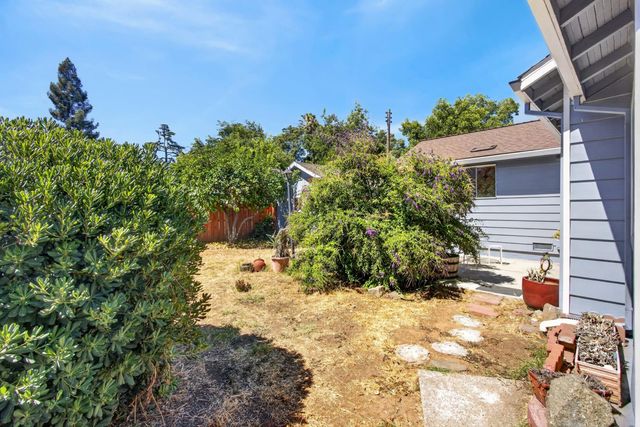 3649 Ripley St, Sacramento, CA 95838
