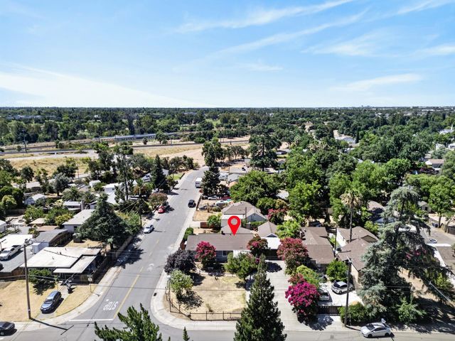 3649 Ripley St, Sacramento, CA 95838