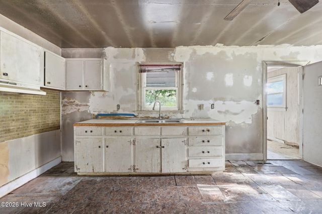 108 Ashton Drive, Greenville, NC 27834