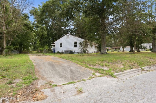108 Ashton Drive, Greenville, NC 27834
