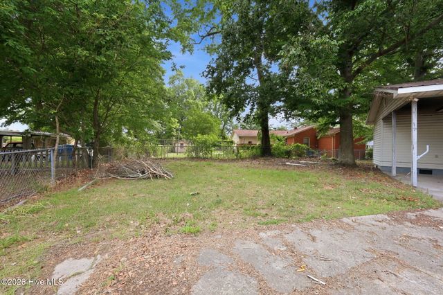108 Ashton Drive, Greenville, NC 27834