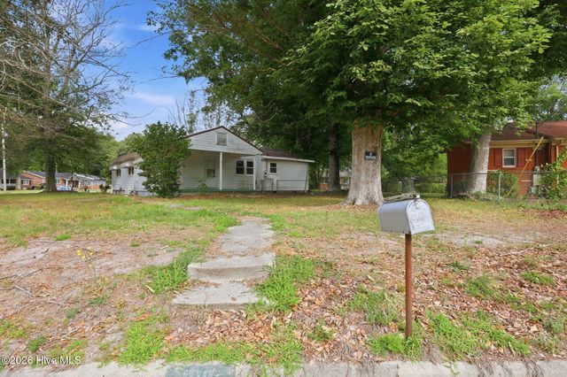 108 Ashton Drive, Greenville, NC 27834
