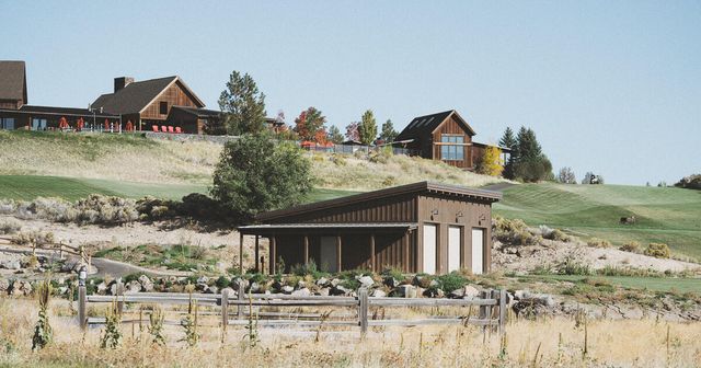 SW Hat Rock Loop, Powell Butte, OR 97753