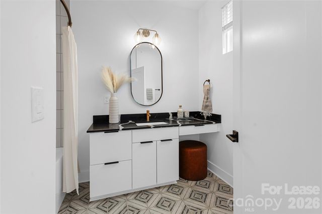 411 Charles Avenue 16, Charlotte, NC 28205