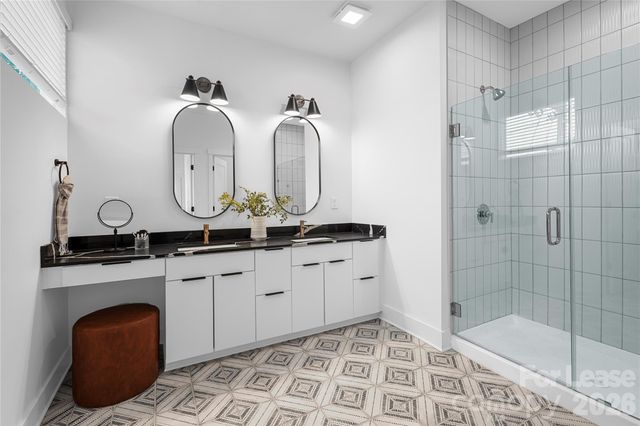 411 Charles Avenue 16, Charlotte, NC 28205