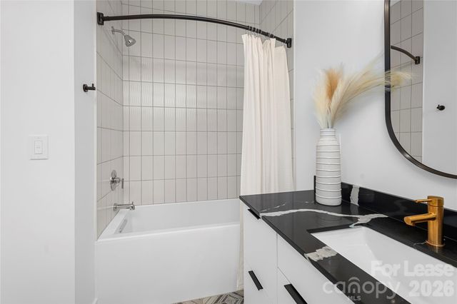 411 Charles Avenue 16, Charlotte, NC 28205