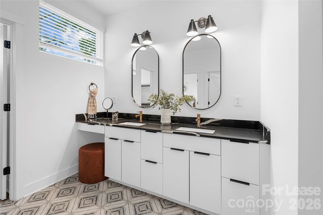 411 Charles Avenue 16, Charlotte, NC 28205