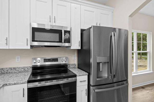 122 TALL PINES AVE, Locust Grove, VA 22508