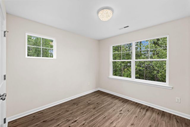 122 TALL PINES AVE, Locust Grove, VA 22508