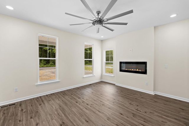 122 TALL PINES AVE, Locust Grove, VA 22508