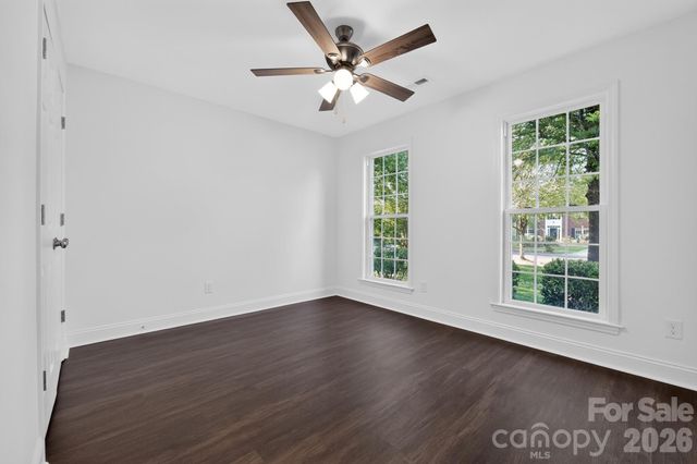 11518 Planters Estates Drive, Charlotte, NC 28278