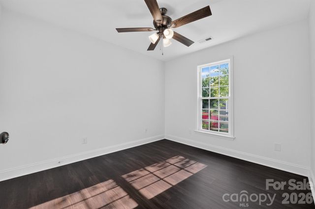 11518 Planters Estates Drive, Charlotte, NC 28278