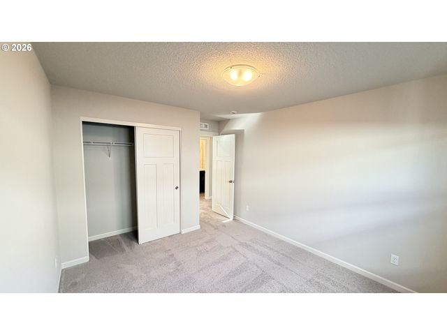 31773 Nw BLAKE Ter, North Plains, OR 97133