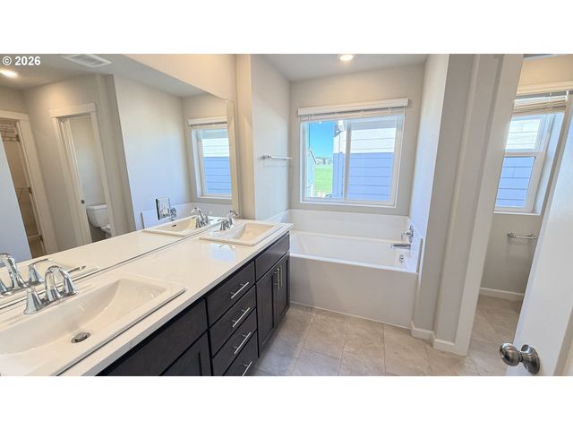 31773 Nw BLAKE Ter, North Plains, OR 97133