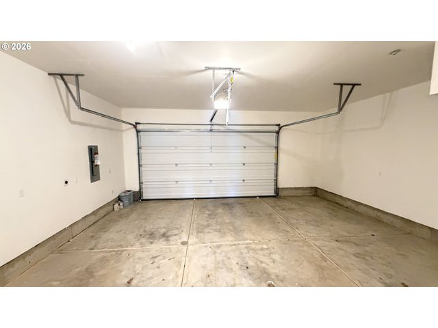 31773 Nw BLAKE Ter, North Plains, OR 97133