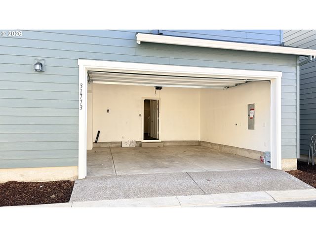 31773 Nw BLAKE Ter, North Plains, OR 97133