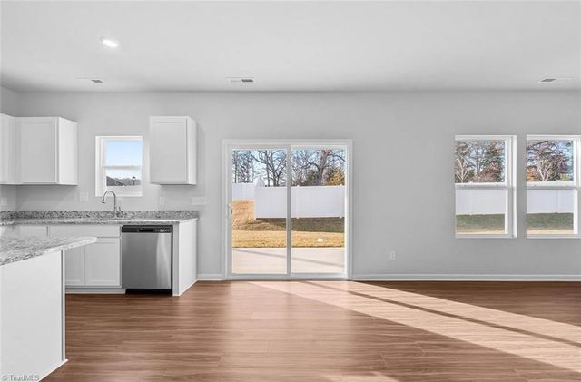 5356 Spicewood Lake Lane, Winston-salem, NC 27106