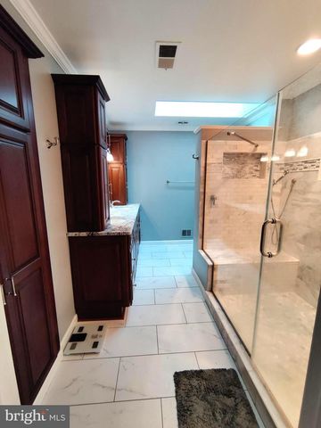12761 FLAT MEADOW LN, Herndon, VA 20171