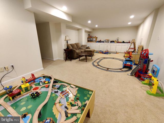 12761 FLAT MEADOW LN, Herndon, VA 20171
