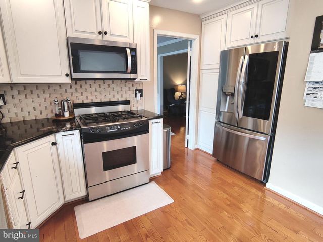 12761 FLAT MEADOW LN, Herndon, VA 20171