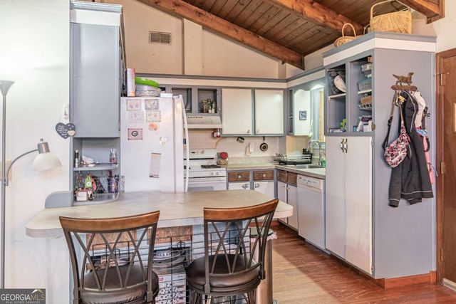 8704 Lake Drive, Snellville, GA 30039