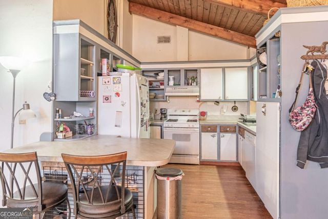 8704 Lake Drive, Snellville, GA 30039