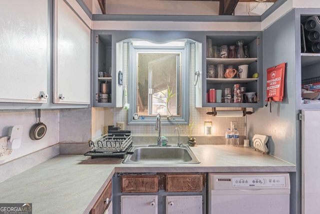 8704 Lake Drive, Snellville, GA 30039