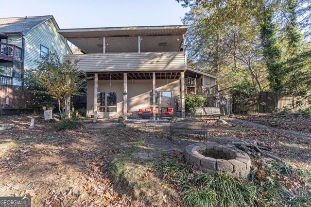 8704 Lake Drive, Snellville, GA 30039