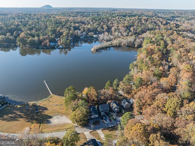 8704 Lake Drive, Snellville, GA 30039